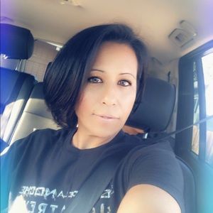 Meet your Posher, Alma